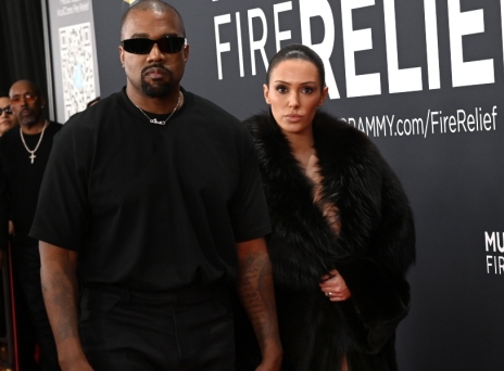 Η γυναίκα του Κάνιε, ο σεξισμός και η υποκρισία | Μάνος Βουλαρίνος