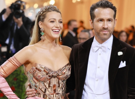 Οι νέες θεωρίες για την πραγματική σχέση ανάμεσα στην Μπλέικ Λάιβλι και τον Ράιαν Ρέινολντς 