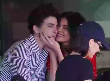 Τελικά τι είπε ο Τιμοτέ Σαλαμέ στην Κάιλι Τζένερ στην viral άβολη στιγμή τους - Τι αποκάλυψε ειδικός στην ανάγνωση χειλιών