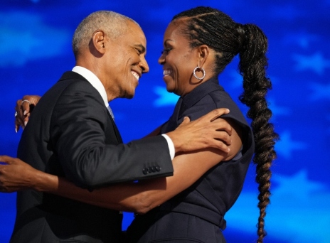 Το ζευγάρι Μισέλ και Μπαράκ Ομπάμα εν δράσει 