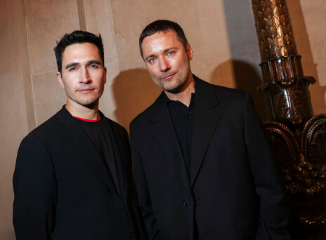 Loewe: Ο Τζακ Μακόλοουγκ και ο Λάζαρο Χερνάντεζ είναι οι νέοι δημιουργικοί διευθυντές του οίκου