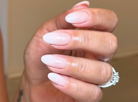 10 ιδέες για νυφικό μανικιούρ που θα λατρέψεις