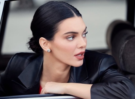 Τα 6 ανοιξιάτικα κραγιόν που δεν θα αποχωρίζεσαι