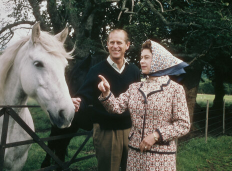 Gucci: Η ιστορία των μυθικών μεταξωτών μαντιλιών