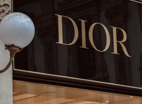 Η Dior και η καμπάνα των 2 εκ. ευρώ 
