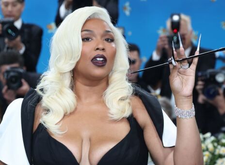 Η σταρ της ποπ Lizzo αποκάλυψε ότι χρησιμοποίησε το Ozempic και άλλα δημοφιλή φάρμακα για την απώλεια βάρους, αν και αρχικά διέψευδε τις φήμες