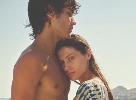 Kashish Η χειροποίητη μόδα της Ύδρας αποκτά νέα στέγη στην Αθήνα