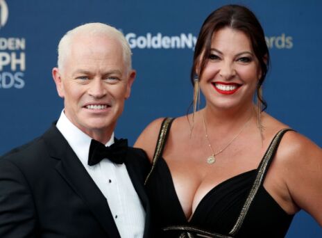 Ο Νιλ ΜακΝτόνα δηλώνει ότι αποκλείστηκε από το Χόλιγουντ επειδή αρνήθηκε να φιλά άλλες γυναίκες εκτός της συζύγου του σε ρόλους.