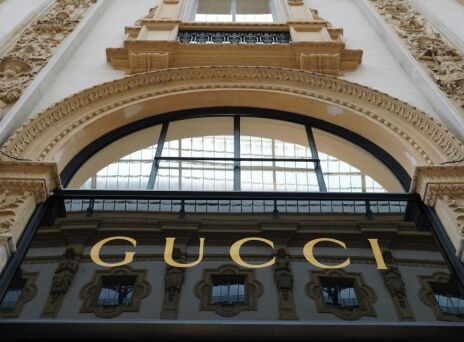 Χάκερ έκλεψαν τα στοιχεία εκατομμυρίων πελατών των πολυτελών οίκων Gucci, Balenciaga και Alexander McQueen, ζητώντας λύτρα από τη μητρική εταιρεία, Kering.