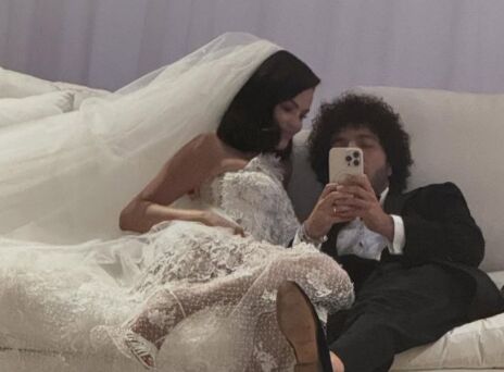 Νέες φωτογραφίες από τον γάμο της Σελένα Γκόμεζ - «Παντρεύτηκα μια πριγκίπισσα της Disney» έγραψε ο σύζυγός του