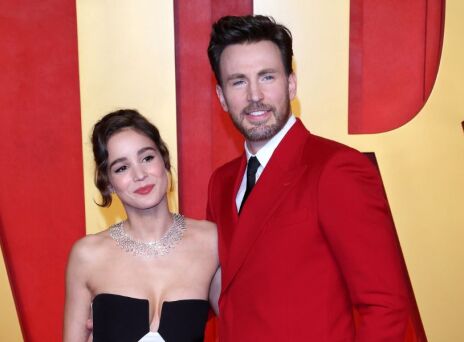 Ο Κρις Έβανς και η σύζυγός του, Άλμπα Μπαπτίστα, απέκτησαν το πρώτο τους παιδί - Ο Captain America είχε εκφράσει δημόσια την επιθυμία να δημιουργήσει οικογένεια