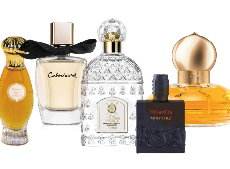 5 vintage και ρετρό αρώματα που άντεξαν στον χρόνο και συναρπάζουν ακόμη 