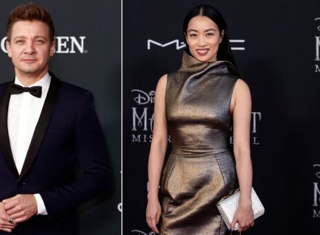 Ο Τζέρεμι Ρένερ απαντά στις κατηγορίες πρώην συνεργάτιδάς του για αποστολή άσεμνων φωτογραφιών και απειλές ότι θα καλέσει τη μεταναστευτική υπηρεσία ICE