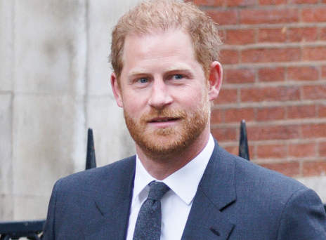 Podcast «Βιογραφίες» με την Επιστήμη Μπινάζη | Η ζωή του πρίγκιπα Χάρι