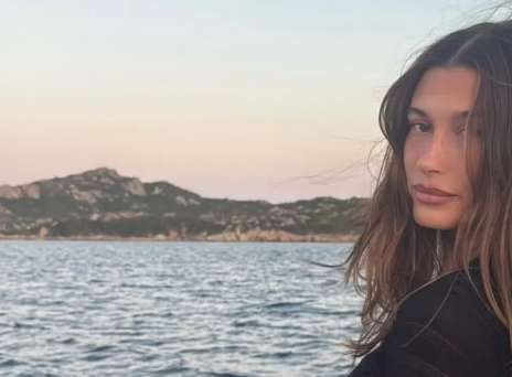 Χέιλι Μπίμπερ: Μοιράζεται σε ένα νέο Insta story τη συνέπεια του στρες στο σώμα της