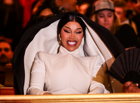 Αθώα η Cardi B για την υπόθεση επίθεσης σε φύλακα - Τι αποφάσισε το δικαστήριο