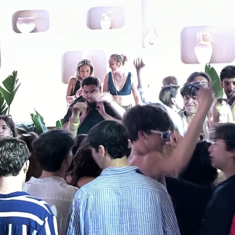 DJ Srek: Όταν η νύχτα αρνείται να τελειώσει