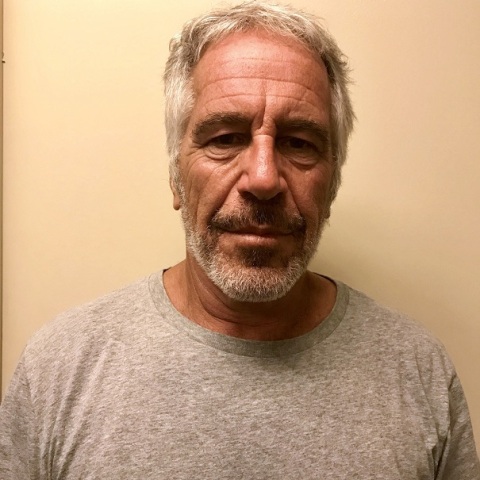 Δεκάδες έγγραφα για τον Jeffrey Epstein έχουν πλέον δημοσιευτεί. Τι γνωρίζουμε μέχρι τώρα Bill Clinton, Donald Trump και Stephen Hawking ανάμεσα στα ονόματα της «λίστας»