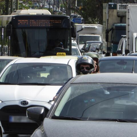 Μποτιλιάρισμα σε κεντρικό δρόμο της Αθήνας