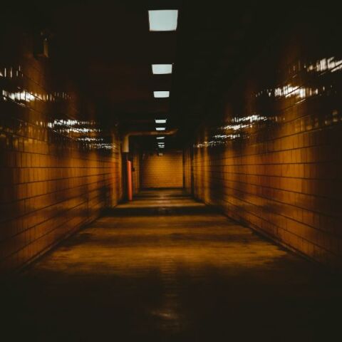 Bρετανία: Ένας 68χρονος αθωώθηκε αφού πέρασε 38 χρόνια στη φυλακή για έναν φόνο που δεν διέπραξε