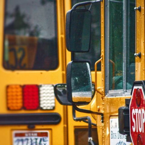 Σχολικό λεωφορείο