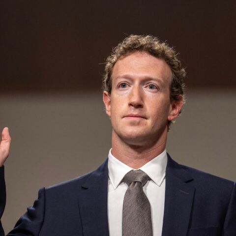 Απειλείται η Meta: O Μαρκ Ζούκερμπεργκ ίσως αναγκαστεί να πουλήσει Instagram και WhatsApp - Ξεκινά η δίκη - Πολιτικές πιέσεις στο παρασκήνιο