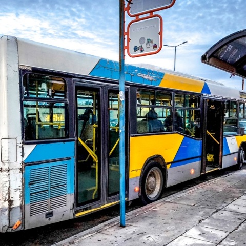 Ζωγράφου: «Με ακολουθούσε σε έξαλλη κατάσταση» - Τι λέει ο οδηγός λεωφορείου που έπεσε θύμα ξυλοδαρμού 