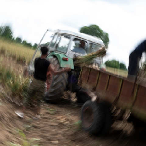 Τραγωδία στη Φθιώτιδα: Άνδρας καταπλακώθηκε από το τρακτέρ του στη Λοκρίδα