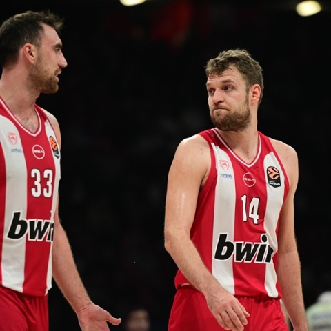 Βαλένθια-Ολυμπιακός 92-99: Ερυθρόλευκη κατάρρευση στο τέταρτο δεκάλεπτο