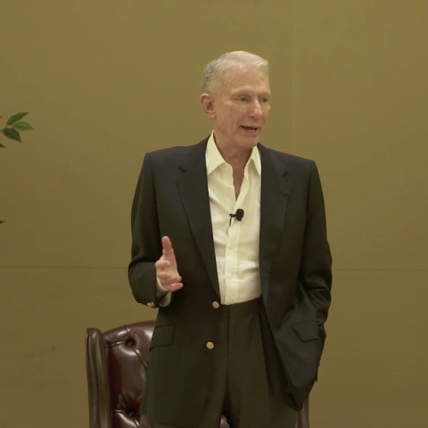 Ο «πατέρας» της αυτοβοήθειας στη δίνη νέων κατηγοριών για κακοποίηση προσωπικού