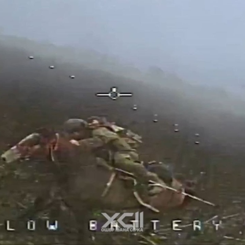 Ρώσοι στρατιώτες  ιππεύουν άλογα