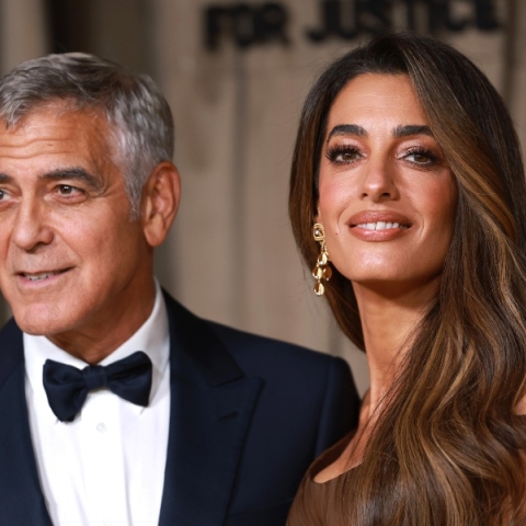 Ο Τζορτζ Κλούνεϊ με την σύζυγό του Αμάλ