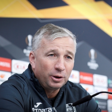 Νταν Πετρέσκου