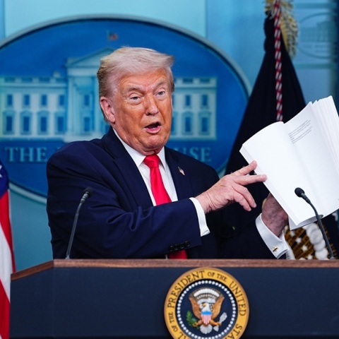 Συνέντευξη Τραμπ: Ίσως κάνουμε κάτι στη Βενεζουέλα με τη Ματσάδο - Είμαστε η πιο «καυτή» χώρα