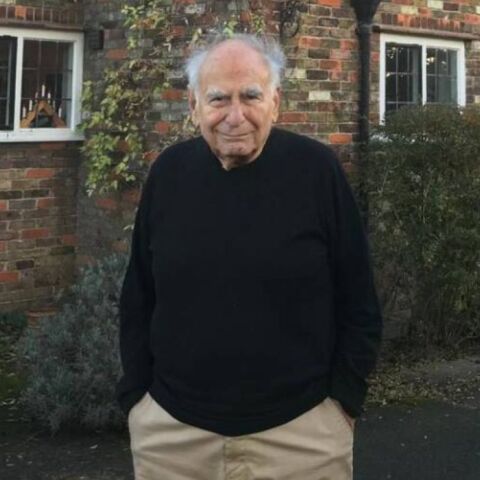 Γκρέγκορι Γκρεγκοριάδης: Πέθανε ο Έλληνας επιστήμονας που άνοιξε τον δρόμο για τα εμβόλια Covid