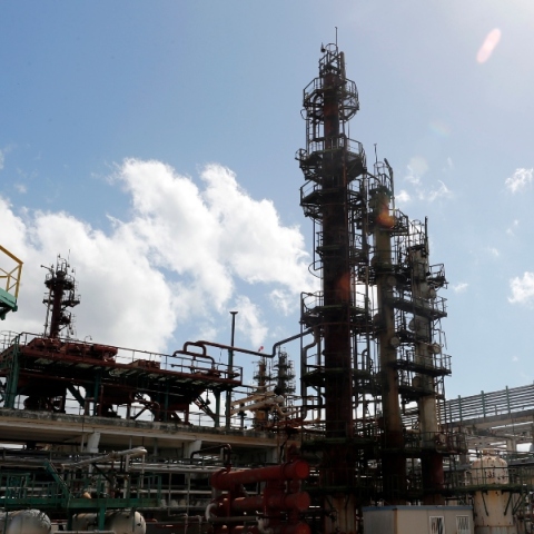 Διυλιστήριο πετρελαίου στην πόλη Σιενφουέγος της Κούβας