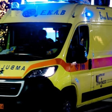 Λάρισα, ασθενοφορο