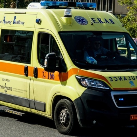 Καλλιθέα, ασθενοφορο