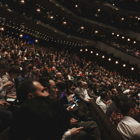 Η επιστροφή του κοινού στο θέατρο