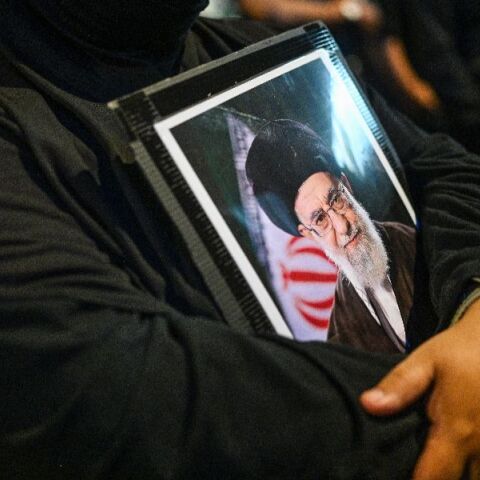 Explainer: Τι μέλλει γενέσθαι στο Ιράν μετά τον Χαμενεΐ - Ποιος θα τον διαδεχθεί; 