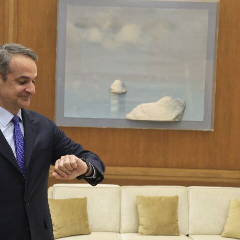 «Ώρα ΠΑΣΟΚ» - Πώς σχολίασε ο Κυριάκος Μητσοτάκης την ολιγόλεπτη καθυστέρηση του Νίκου Ανδρουλάκη