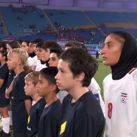 Σιωπηρή διαμαρτυρία από την εθνική γυναικών του Ιράν