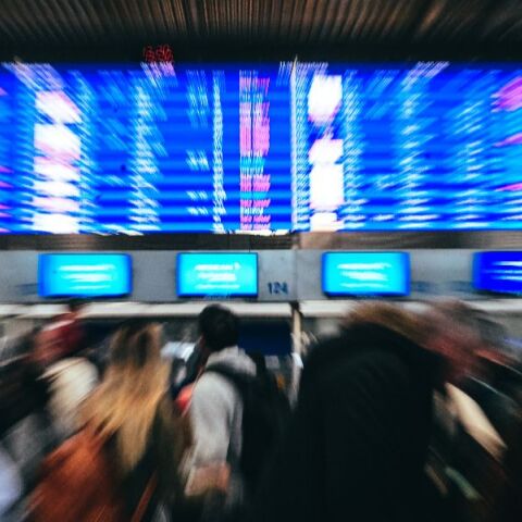 Αεροδρόμιο «Ελευθέριος Βενιζέλος»: Δεκάδες ακυρώσεις πτήσεων προς Μέση Ανατολή 