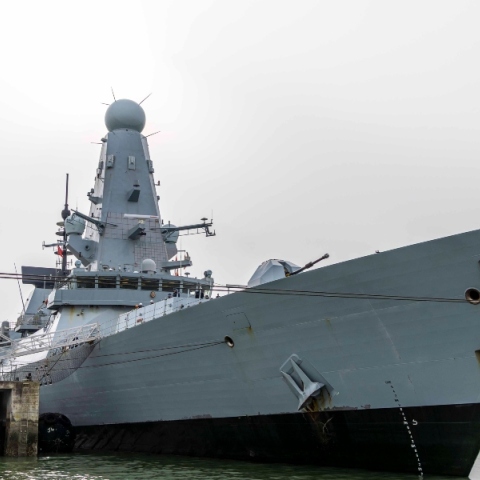 Το βρετανικό πολεμικό πλοίο ΗΜ Dragon 