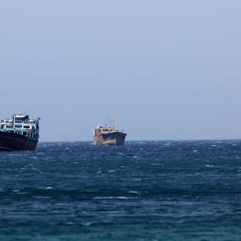 Πλοία στα Στενά του Ορμούζ