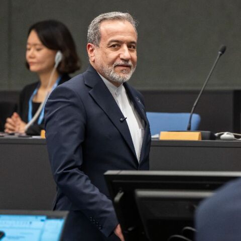 Ο Αραγτσί απαντά στον Τραμπ: Θέλει να διασκεδάσει, δεν βλέπω λόγο να διαπραγματευτώ με τις ΗΠΑ