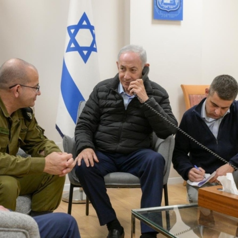 Η στιγμή που ο πρωθυπουργός του Ισραήλ, Νετανιάχου δίνει την εντολή εξόντωσης του Λαριτζανί