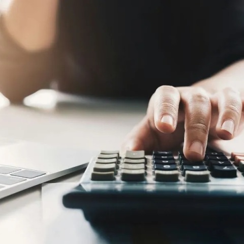 Απεργία σήμερα για τους εργαζόμενους στις φορολογικές και κτηματικές υπηρεσίες