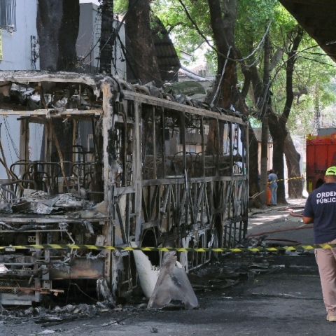Βραζιλία, καμμενο λεωφορειο