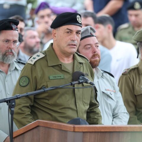 O αρχηγός των ισραηλινών ενόπλων δυνάμεων, Εγιάλ Ζαμίρ